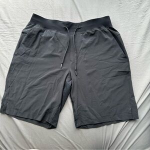 Men’s Lululemon Black Shorts size L